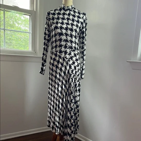 Ann Taylor | Dresses | Ann Taylor Black And White Houndstooth Midi Dress |  Poshmark